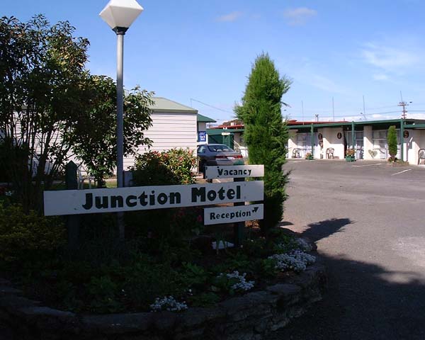 junction-motels Logo